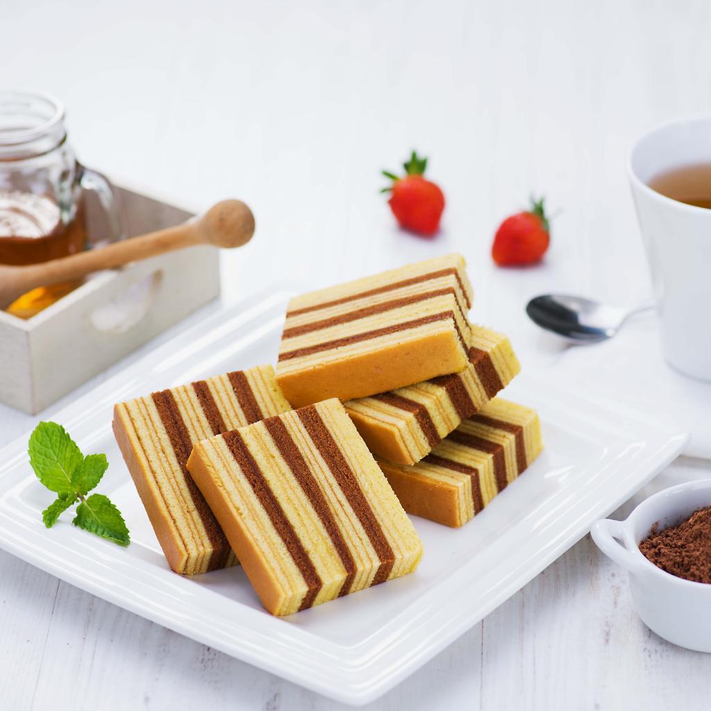 Kn 306 - Monica Lapis Legit Chocolate 410G