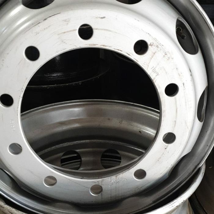 Velk Tubeless 22.5x7.50 (Velg Tubeless 11 R22.5 - 10 R22.5)