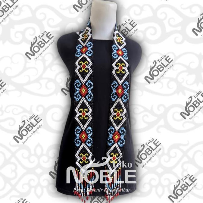 Syal Manik Motif Dayak Kalbar
