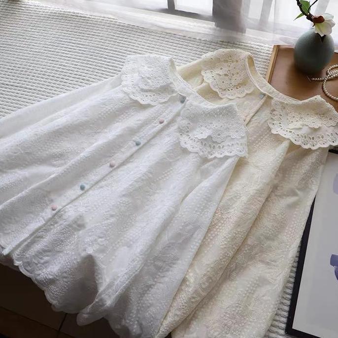 DISKON KEMEJA WANITA CASUAL ATASAN PUTIH POLA RENDA GAYA BARU MOTIF KOREA PANJANG BAJU LIGHT CREW NE