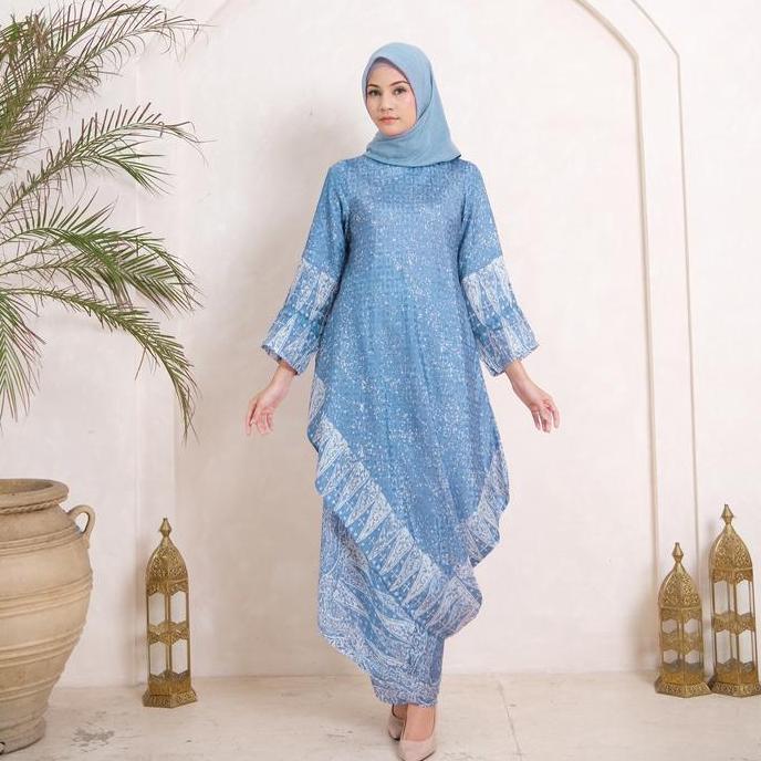 Naila - Set Tunik Kurung Melayu dan Rok Lilit Batik Viscose