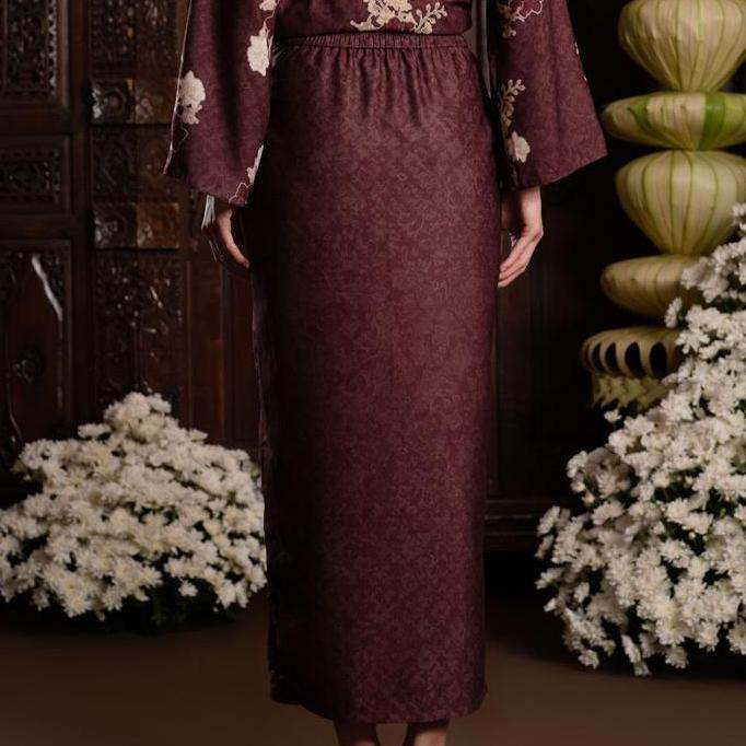 Wearing Klamby - Calanara Skirt