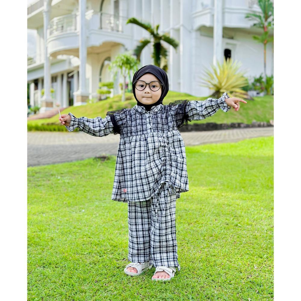 Awet Mao Hijab - Alice Setelan Oneset Celana Anak Perempuan
