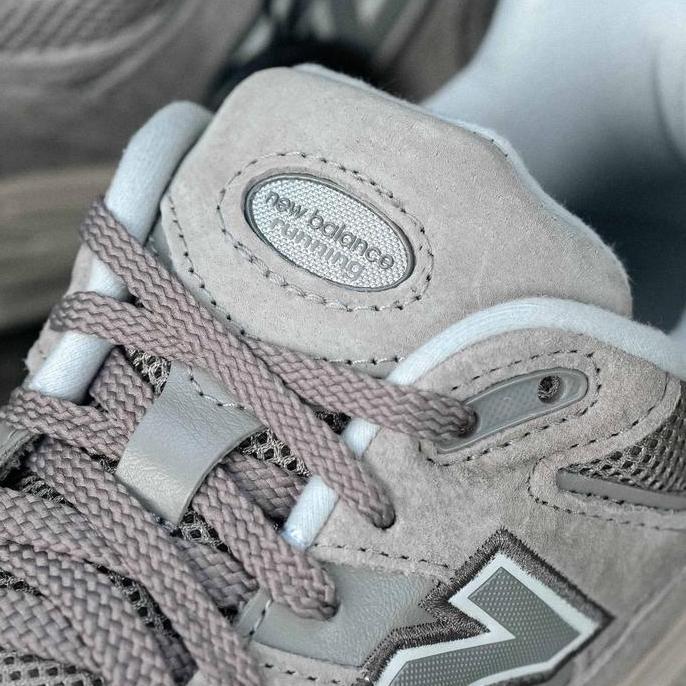 New Balance 2002R Marblehead