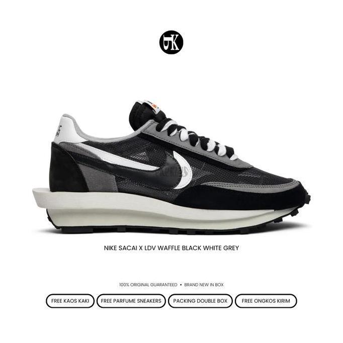 sepatu nike sacai black white grey orinal brand new in box