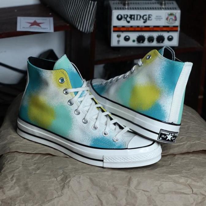 converse chuck 70 hi spray paint