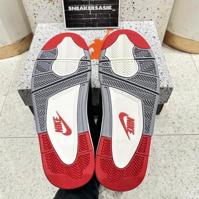 Sepatu Jordan 4 Retro Bred Reimagined