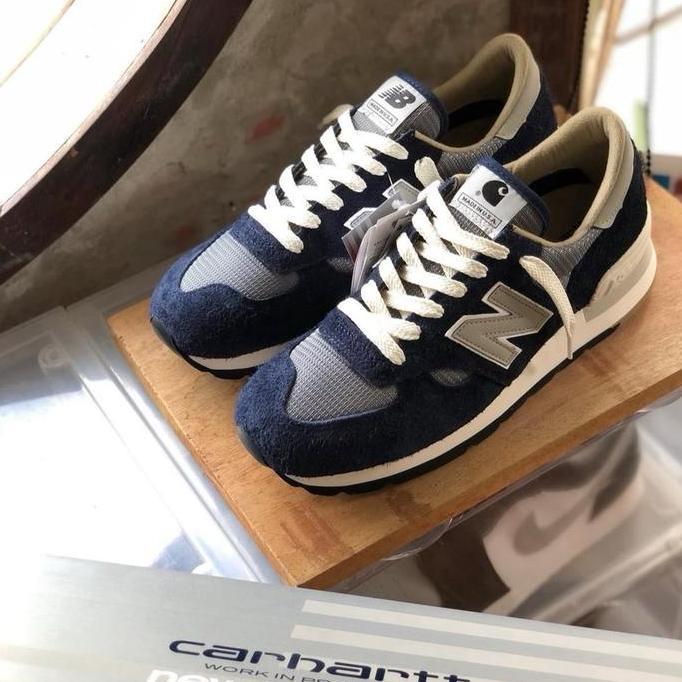 new balance 990 v1 carhartt navy sculpture