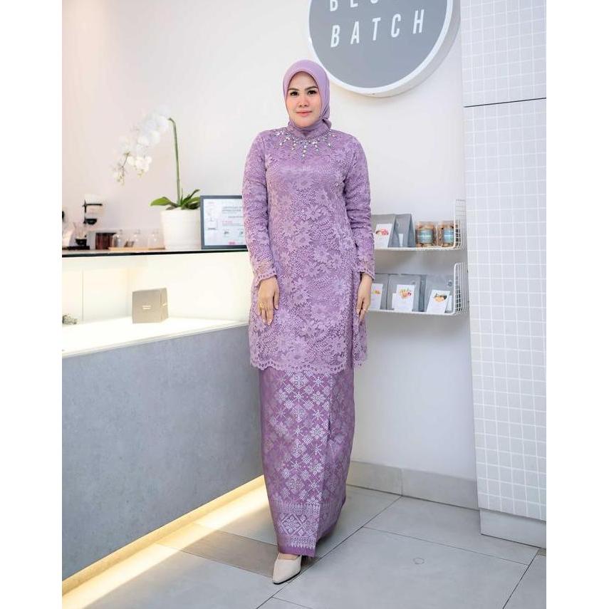 COD Set Kebaya Brukat Payet Lalisa/Kebaya Modern/Kebaya Ibu Besan/Kebaya Kondangan/Kebaya Wisuda Ter