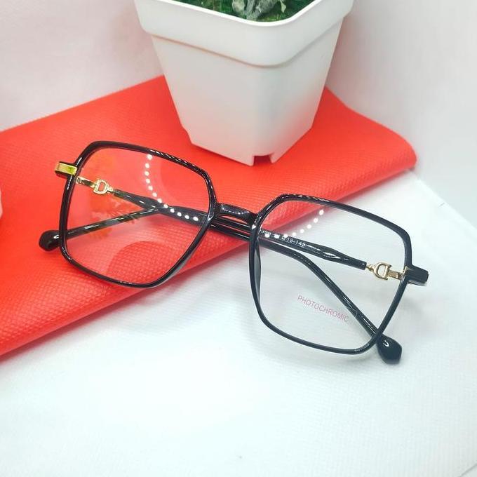 BEST SELLER FREEM KACAMATA PHOTOCROMIK TERBARU KODE 0366 FREE BOK DAN LAP FRAME EYEWEAR LENSA