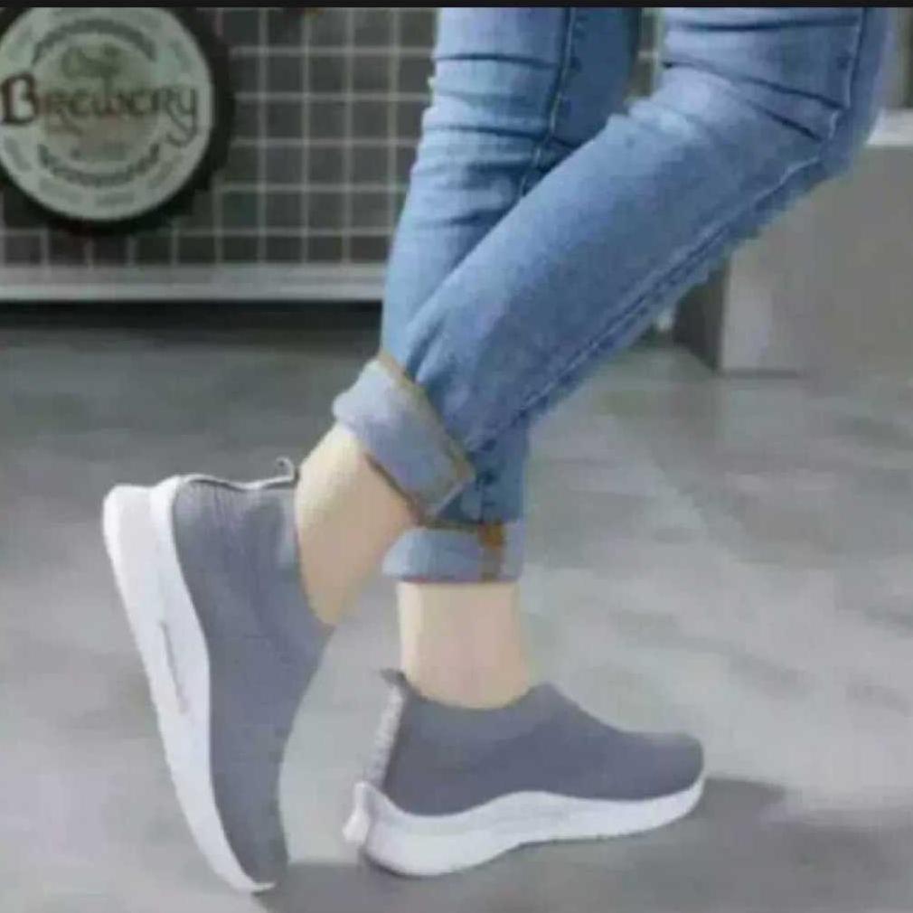 PROMO Sepatu Snaekers wanita.Sepatu Wanita terbaru