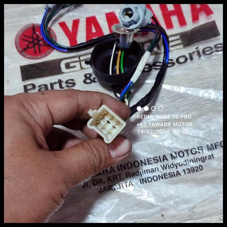 HOT DEAL SOKET FITTING LAMPU DEPAN MIO M3 MIO Z 125 ORIGINAL !!