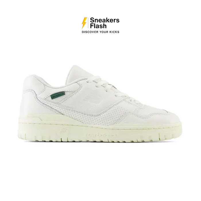 NEW BALANCE 550 Sea Salt Nightwatch Green Sepatu Sneakers Pria - BB550PWT - Size 45