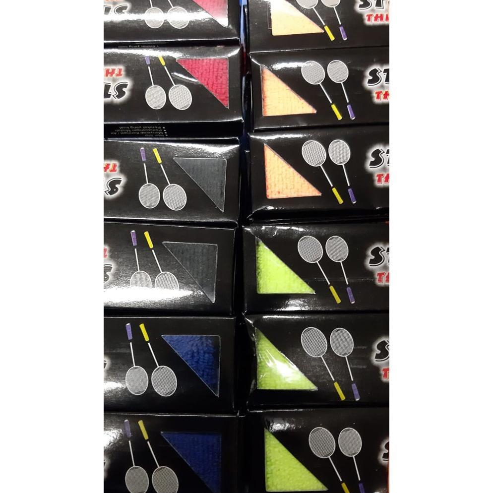 FAVORIT` GRIP STAR DUS RAKET BADMINTON