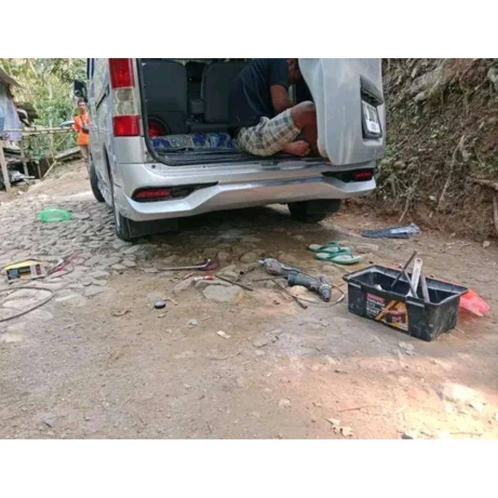 bemper belakang/bodykit belakang grand max