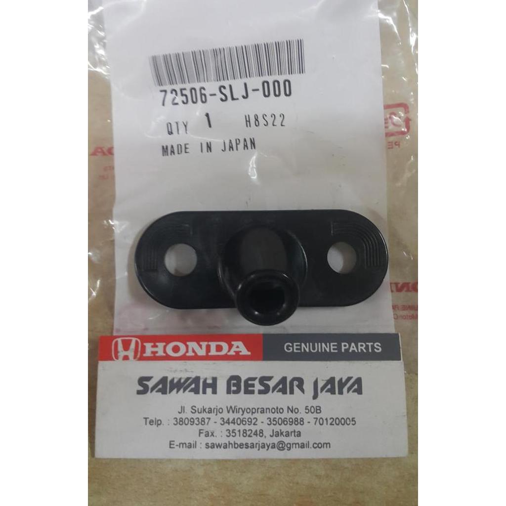 Karet / Plastik Dudukan Stopper Pintu Belakang Freed Terbatas