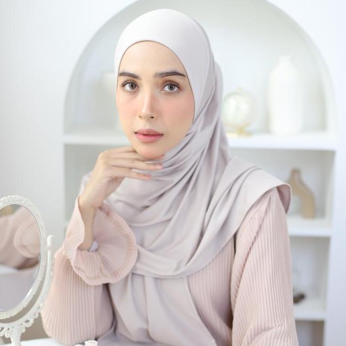 Terpopuler- Lozy Hijab - Taqiya Instan Square (Hijab Instan Sport Segiempat Bahan Jersey) Nyaman Pan