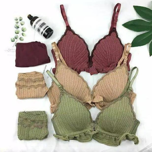 Bra Set BH + Celana Dalam Wanita Sexy Import Tanpa Kawat Korean - 1