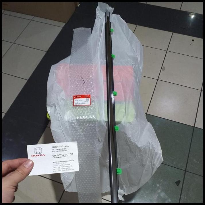 DISKON LIST PELIPIT CHROME KACA PINTU DEPAN HONDA CRV RM 2013-2017 ORIGINAL 