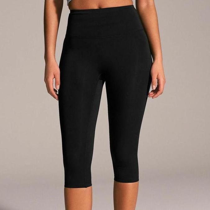 Tahan Lama !! Celana Legging Hitam Wanita Premium / Legging Hotpant Polos Hitam / Legging Tebal Impo