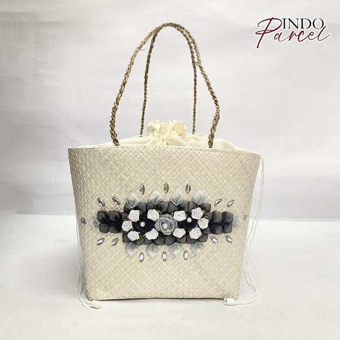 Barunih- Indoparcel - Tas Keranjang Anyaman Pobo Kombinasi Bunga Sulam Pita Parcel Keranjang Bungkus