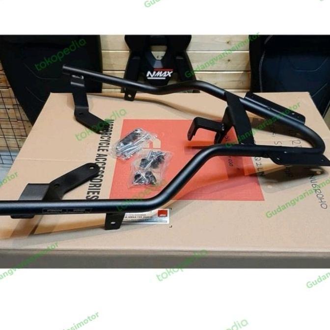 breket box nmax 2020 givi