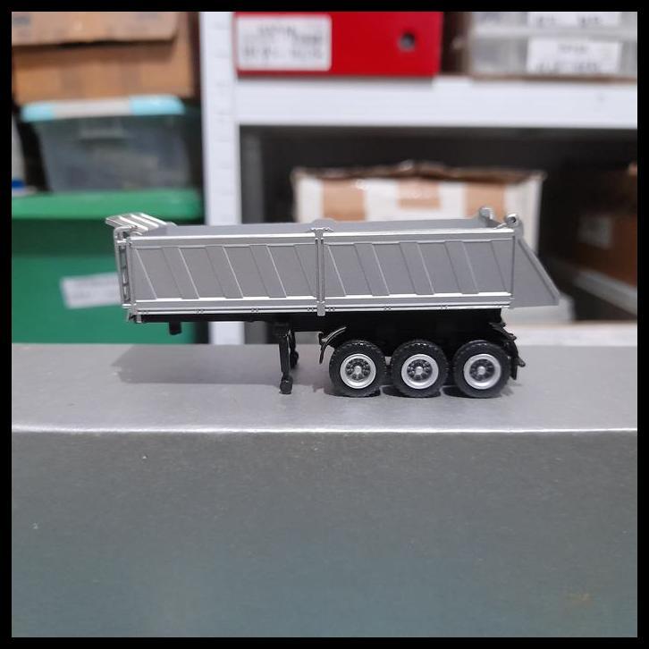 DISKON HERPA SKALA 1:87 - BAK TRUCK SILVER TR35C 