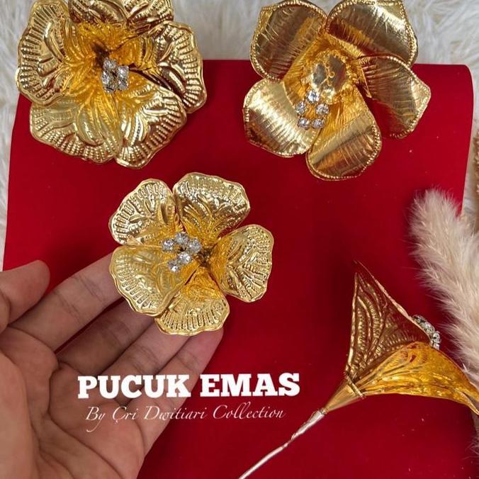 Pucuk Emas Besar Cucuk Bunga Hairdo