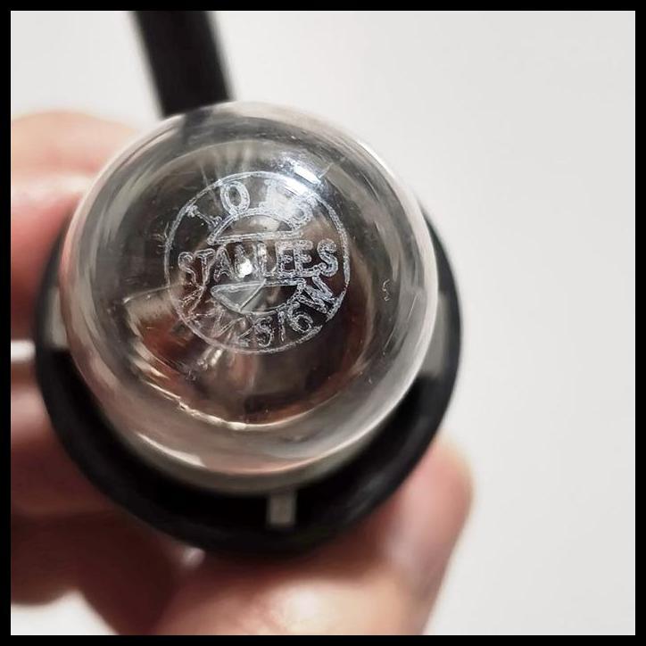 BEST DEAL FITTING / SOKET LAMPU SEIN DEPAN ISUZU PANTHER KOTAK / PICKUP - BOHLAM PUTIH