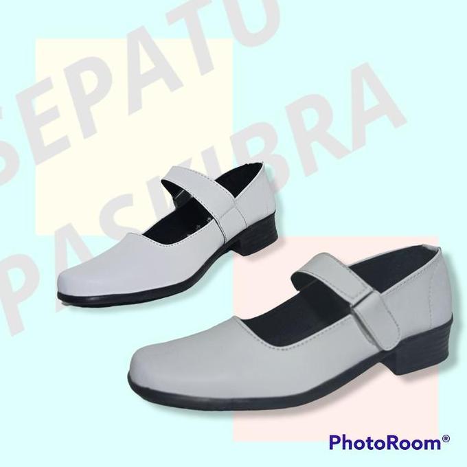 Premium Pb3P Sepatu Pantofel Wanita Putih Hak 3 Cm Heels Formal Bidan Perawat Hak Setengah (3-5 Cm)