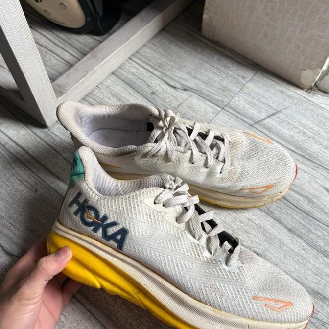 Grade Ori Sepatu Everbest Emiro & Hoka Clifton 9