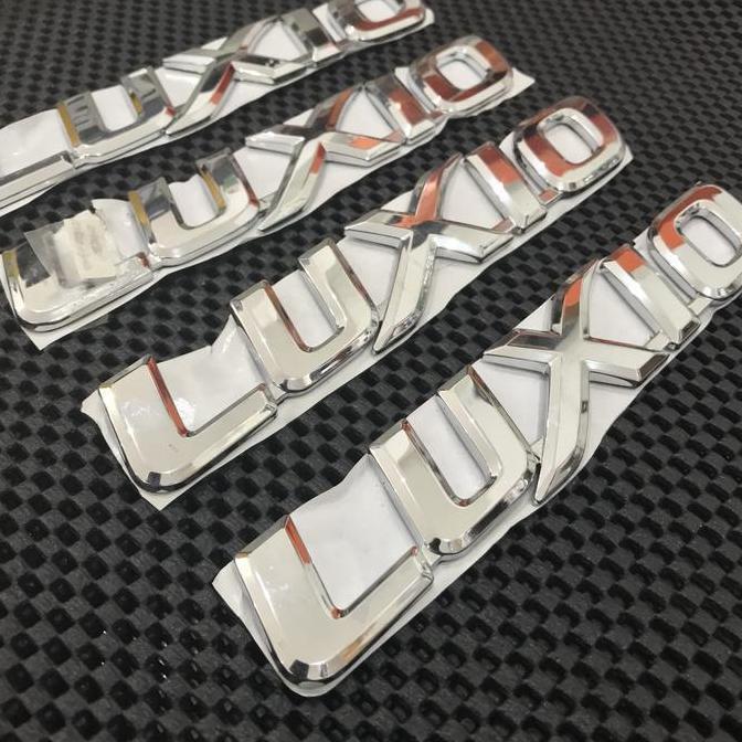 Emem Chrome Daihatsu Luxio