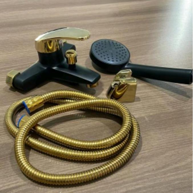 Kran panas dingin black gold