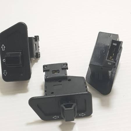 SAKLAR TOMBOL LAMPU SEN SEIN KARISMA SMASH VARIO SUPRA FIT NEW SUPRA X125 STANDAR ORI BERKUALITAS