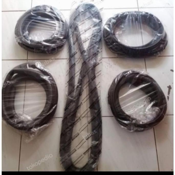 Promo Karet Balon Pintu Karet Body Pintu Mobil Toyota Daihatsu Avanza Xenia 2005-2018 1Set