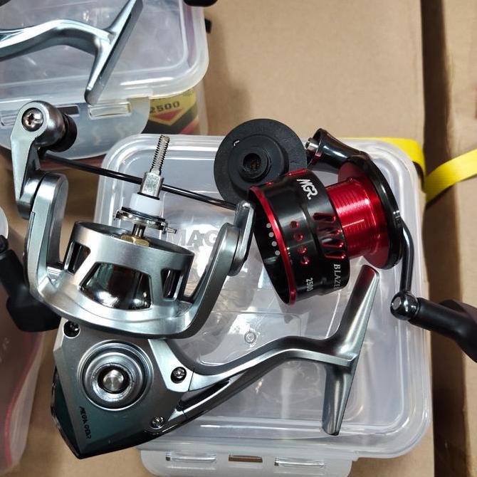 Langsungdapat- Reel Maguro Blazer 2000 2500 3000 Power Handel