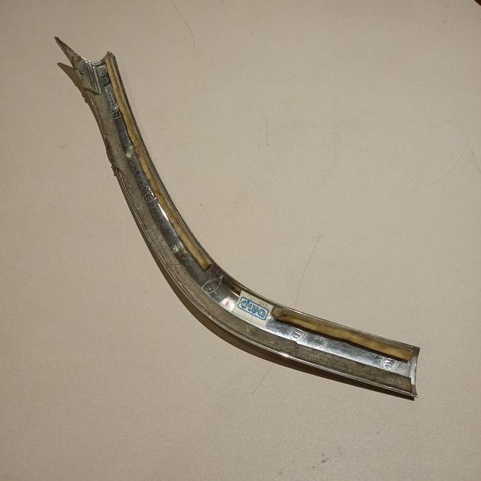 Garnish Lis Kiri Chrome Grill Avanza 2015 2017 2018 ori bekas