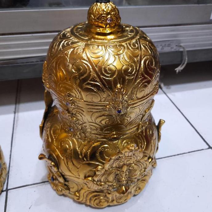 Barang antik mahkota super halus gold di hiasi permata