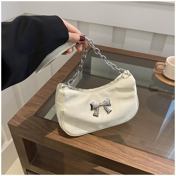 Hot Product Tas Kupu Kupu Wanita Tas Bahu Wanita Import Tas Pesta Kecil Sling Bag Tas Rantai Wanita 