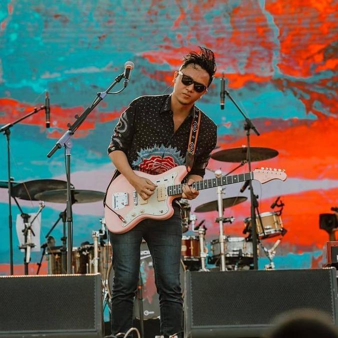 SUI GENERIS Strap Gitar Bass Handmade - Bahan Denim & Kulit Asli - Zeal Musik Jogja BAN