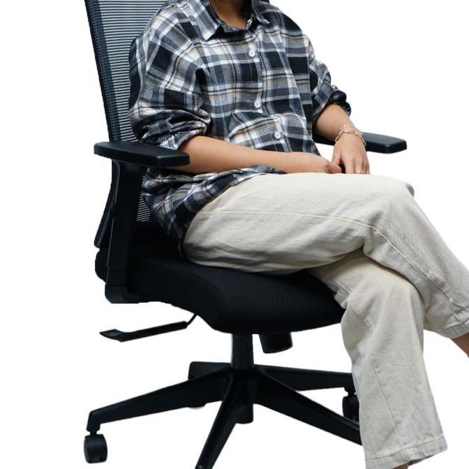 INFORMA OMAR KURSI KANTOR SANDARAN TINGGI - ABU-ABU