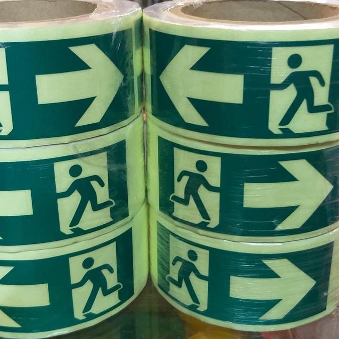 stiker skotlet reflector jalur evakuasi fospor glow in the dark