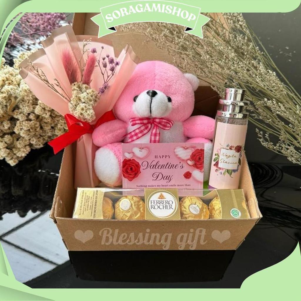 (Ready Stok) Kado Ulang Tahun Pacar | Kado Valentine | Giftbox Cewek Coklat Ferrero | Buket Ulang Ta