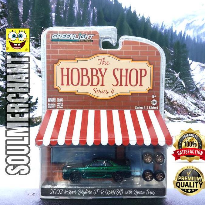 Diecast Greenlight Green Machine 2002 Nissan Skyline GT-R BNR34 with Spare Tires