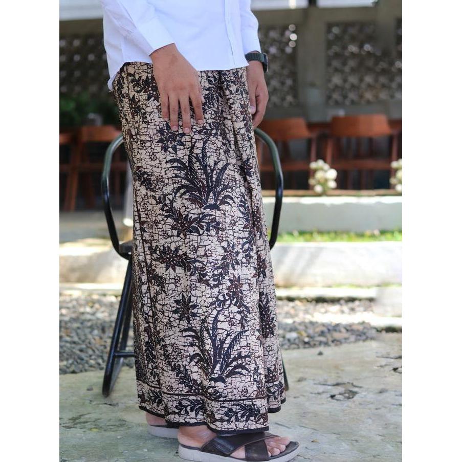 Disiniaja- Kokui Sarung Batik Original Kain Katun Prima Motif Bakaran  Etnik Nusantara Musim Dewasa 