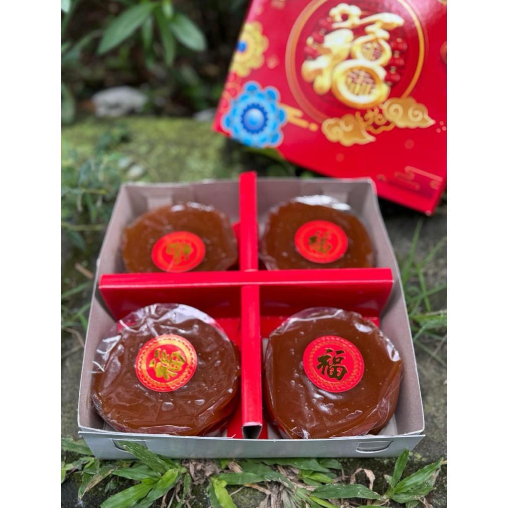 Kue Keranjang, Kue Bakul, -+1kg isi 4, Merek Yes  Asli medan Enak dan Terjangkau, Dus Cantik Termura