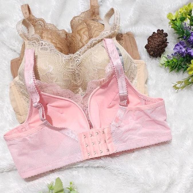 Bra Wanita Kawat Busa Tebal Isi 3Pcs Paket Hemat Pakaian Dalam Wanita Kawat Push Up Cup B Busa -+3-4