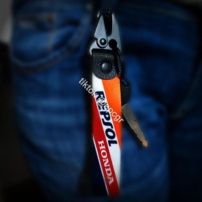 Giftx- Gantungan Kunci Live More Vespa Keychain Sepeda Motor Premium Aksesoris Piaggio Live More Ves