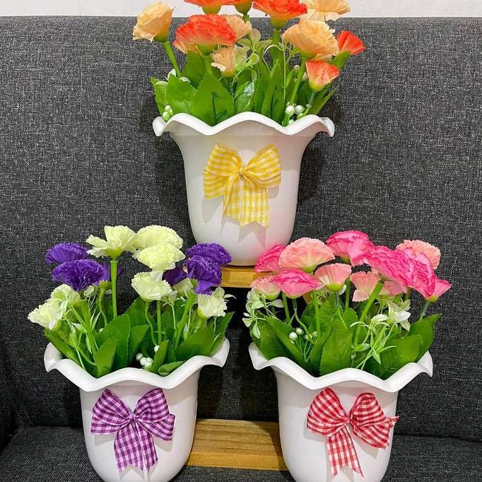 Kantowi- Bunga Dinding Plastik Pot