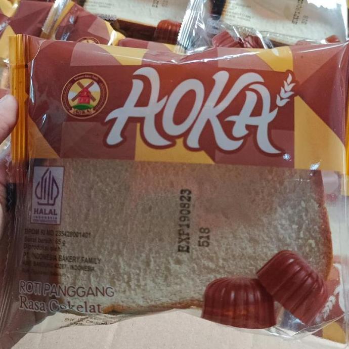 Banan- Aoka Roti & Kue Aoka Momotaro 1 Dus Isi 60